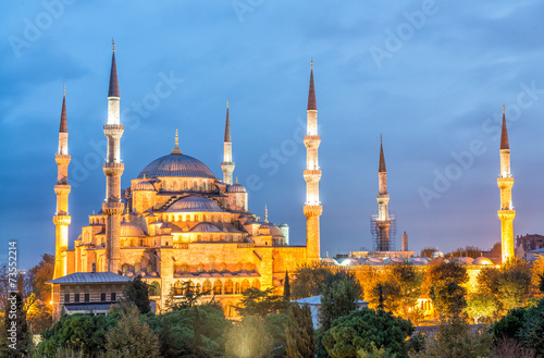 Amazing night view of Blue Mosque - Istanbul, Turkey