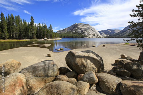 Tenaya Lake, Yosemite © fannyes