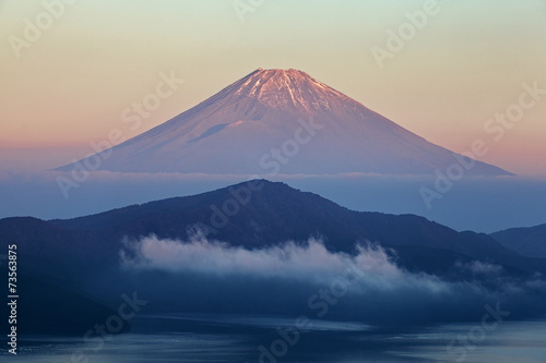 Lake ashi and Mountain Fuji at Hakone, Japan © torsakarin