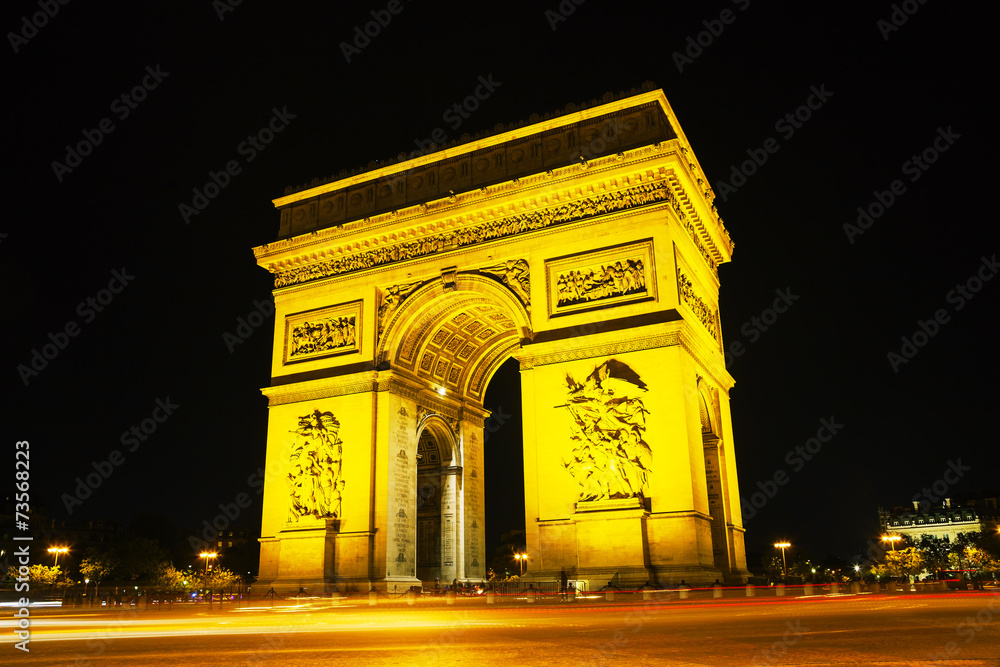 Fototapeta premium Arc de Triomphe de l'Etoile in Paris