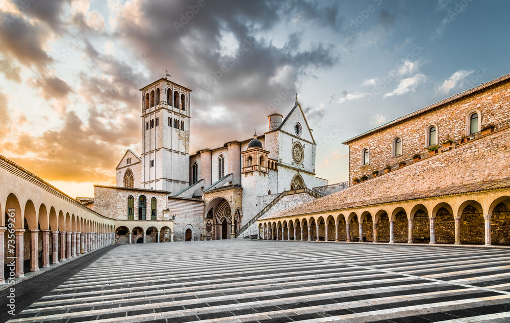 Basilica of St. Francis of Assisi at sunset, Assisi, Italy - obrazy, fototapety, plakaty 