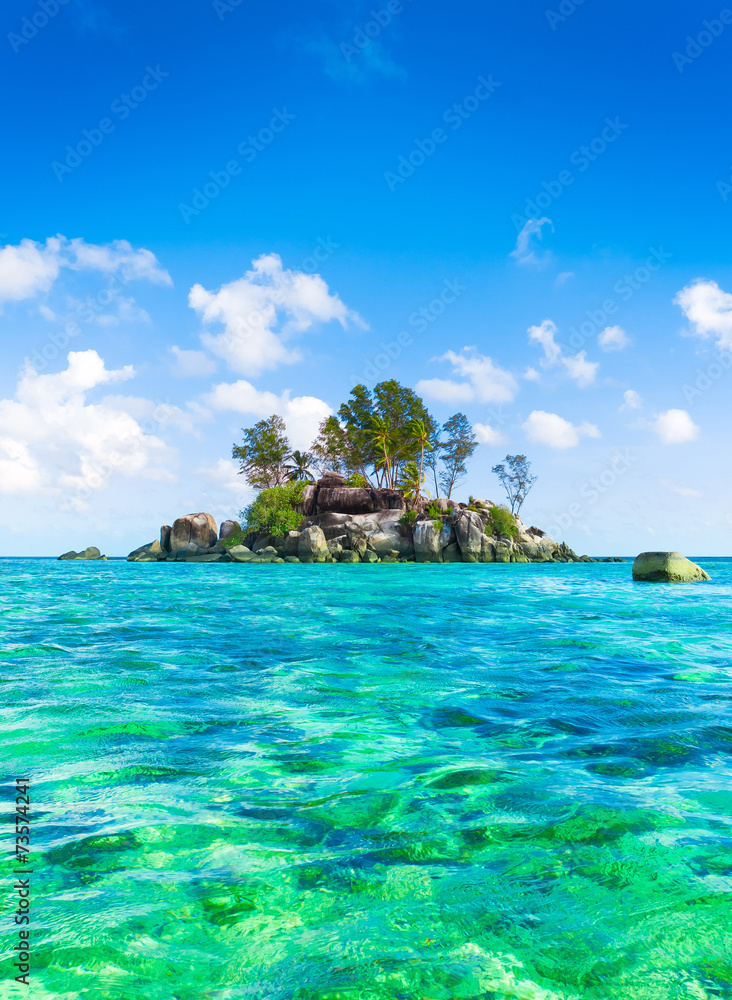 Obraz premium Water Scene Paradise