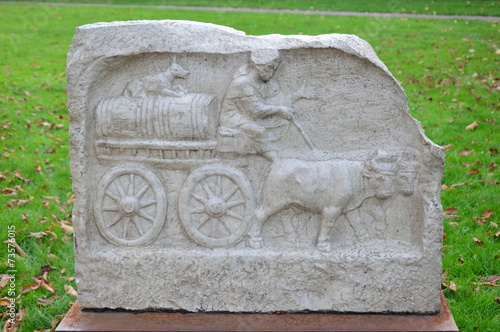 Steinrelief in Bad Cannstatt, Wein-Handel der Römer in der Antike