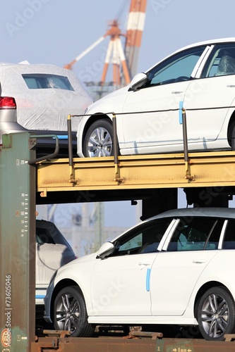 Neuwagen auf Autozug photo