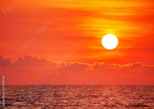 Fototapeta Naklejka Na Ścianę i Meble -  sea at sunset