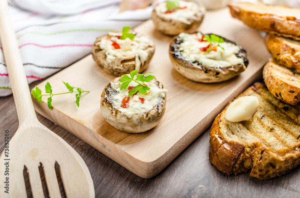 Grilled mushrooms stuffed cheese and chilli