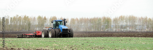 tractor © salman2