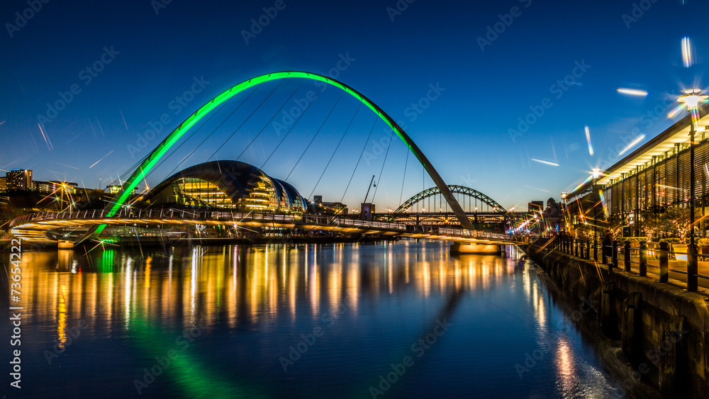 Fototapeta premium Millennium Bridge - Newcastle Quayside