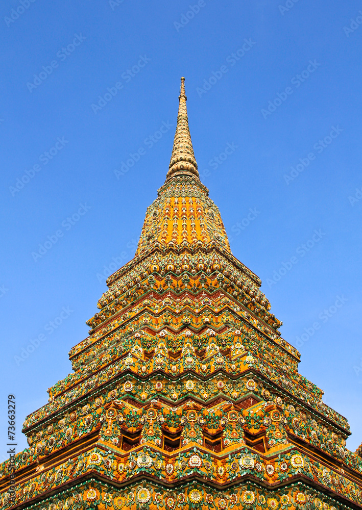 Fototapeta premium Authentic Thai Architecture in Wat Pho at Bangkok of Thailand.