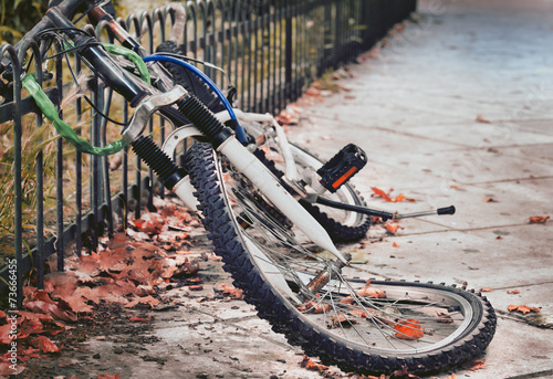 Abandoned bycicle
