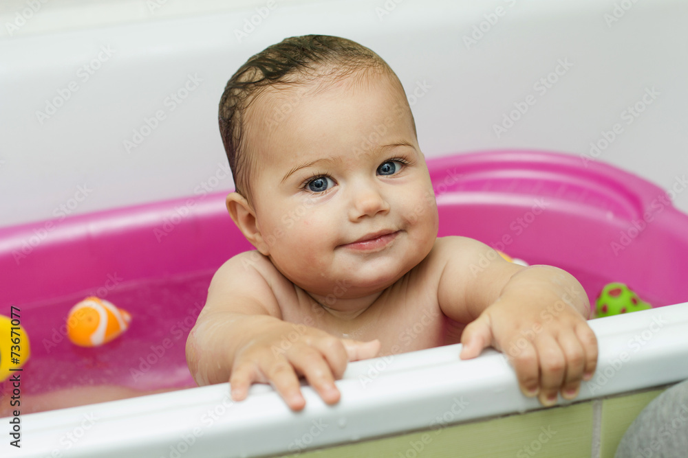 Adorable Baby Bathing Adorable Baby Bathing