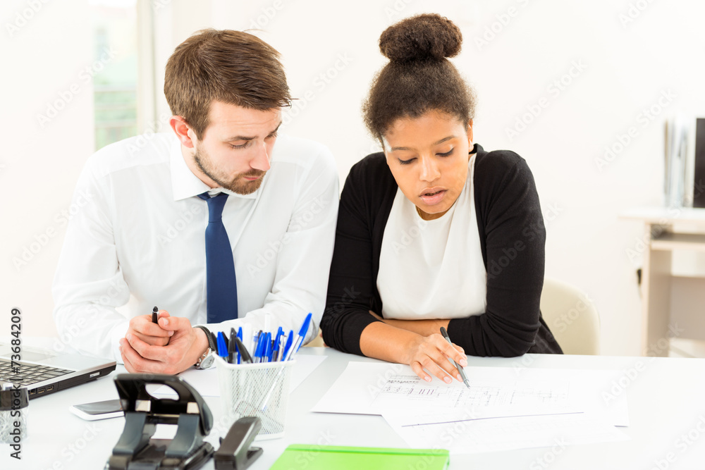 Obraz premium Young business people