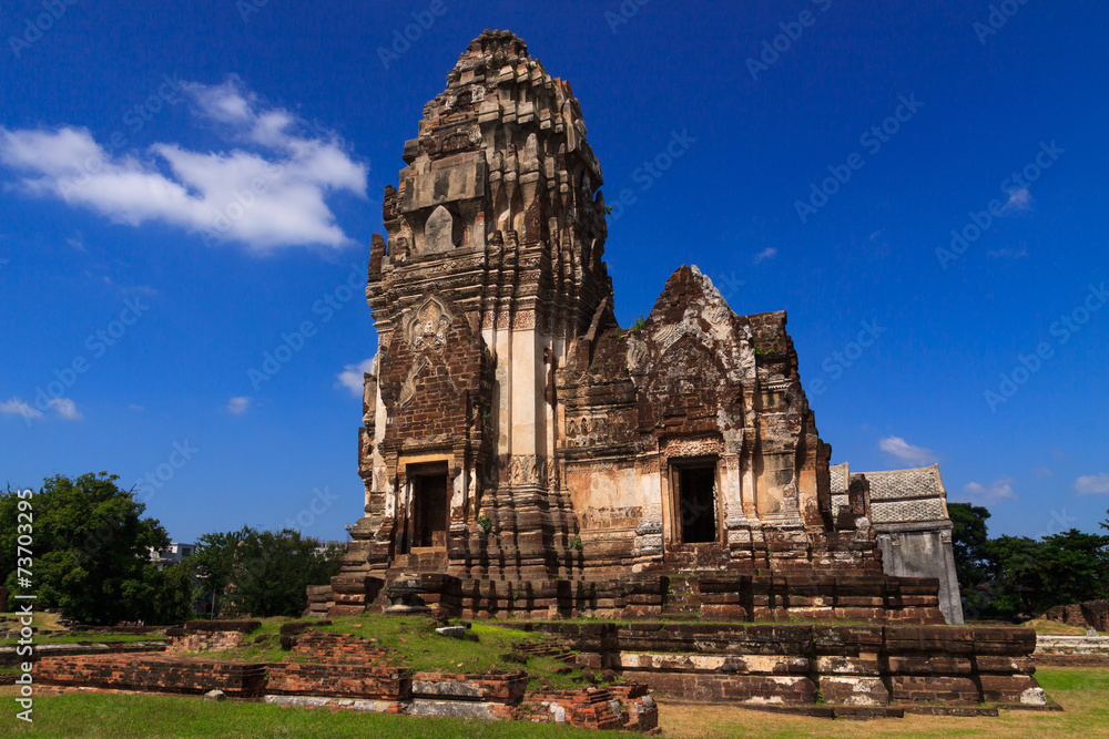 Phra Si Mahathat Temple