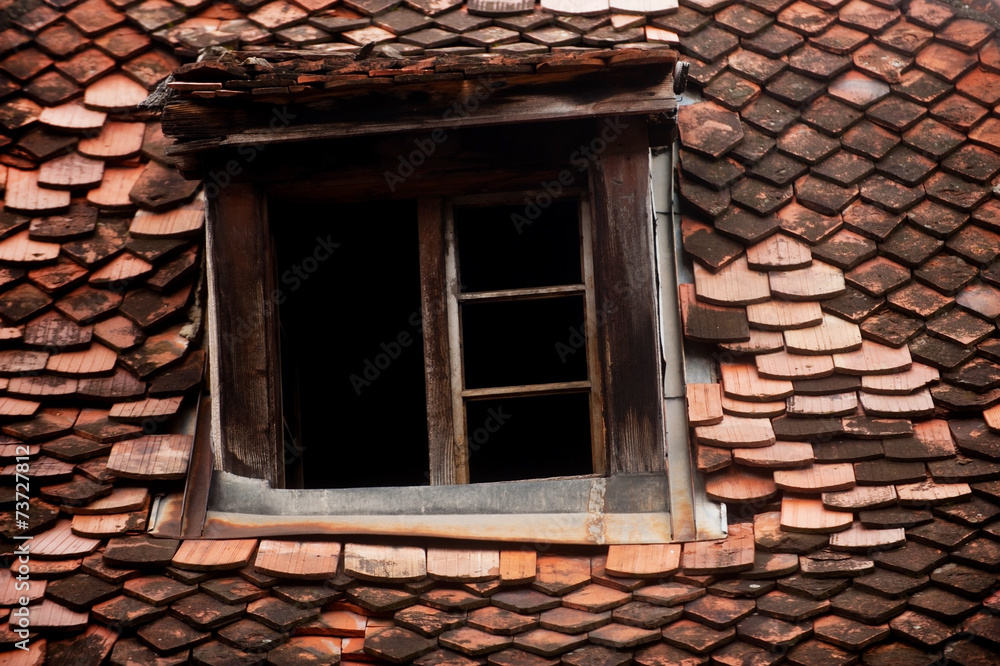 Mansard old roof tile