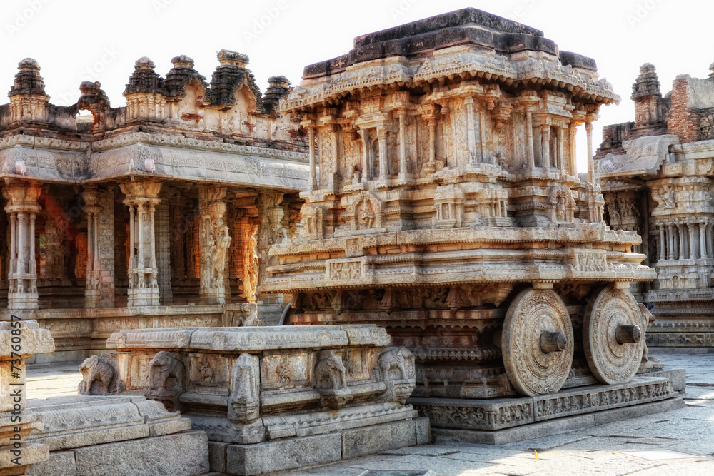 Fototapeta premium stone chariot in Hampi