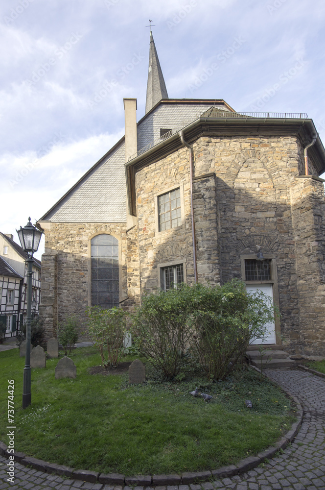 Fototapeta premium Kirche Sankt Georg in Hattingen, NRW, Deutschland