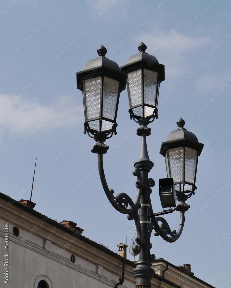 Historical lamp post