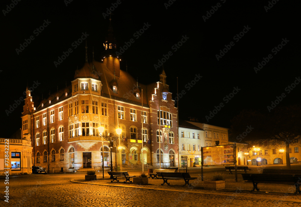 Tarnowskie Góry town hall on night