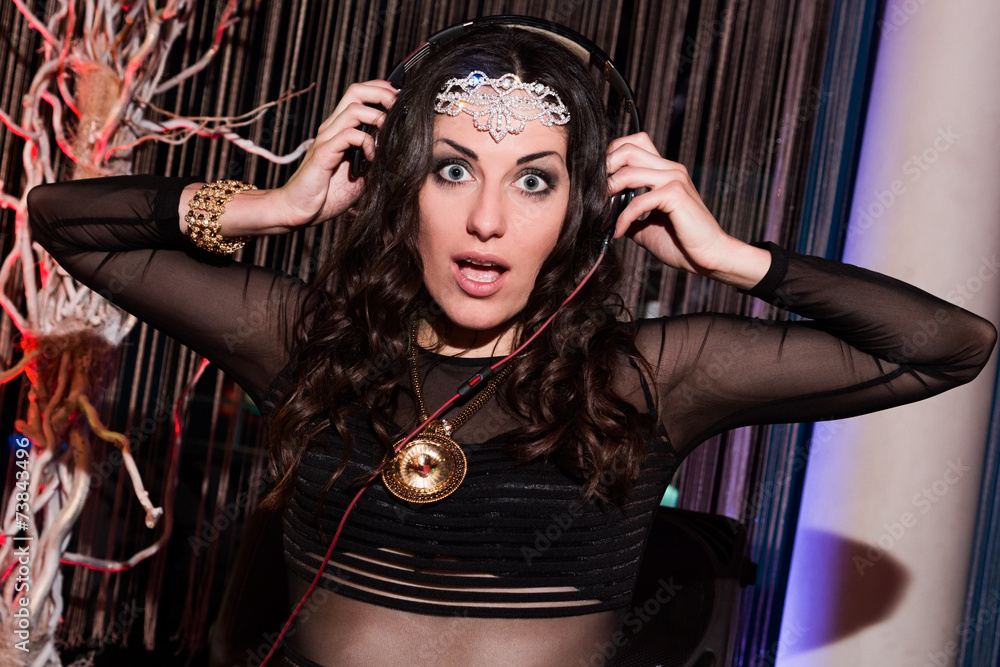 DJ DJ