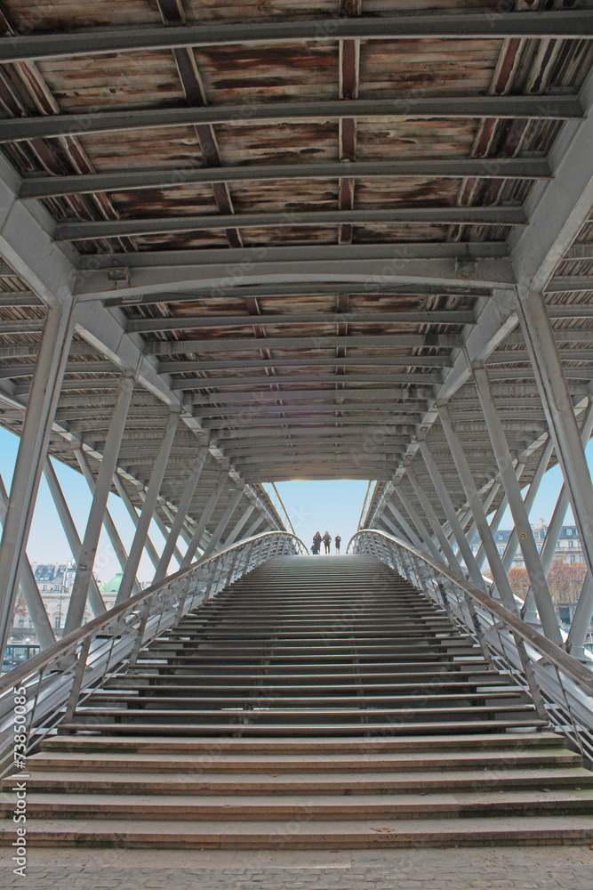 Paris passerelle Léopold Sédar Senghor