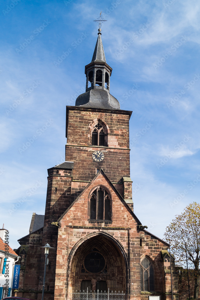 Fototapeta premium Kirche in saarbrücken-St.Arnual