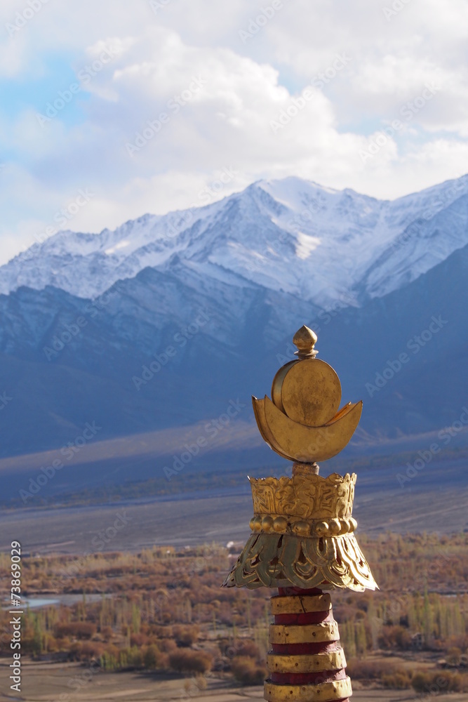 Obraz premium North India Sculpture with landscape