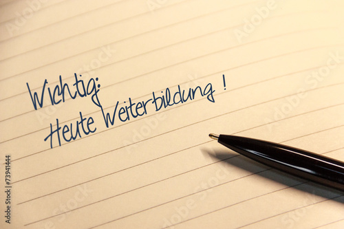 Wallpaper Mural Notiz mit Mitteilung Weiterbildung Torontodigital.ca