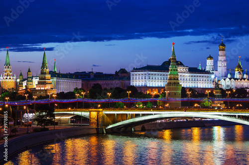 Moscow Kremlin  night view  view from the Patriarchal bridge   R