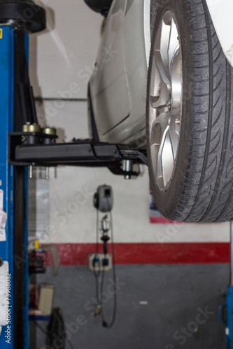 Wallpaper Mural The Car workshop for repairs and setups Torontodigital.ca