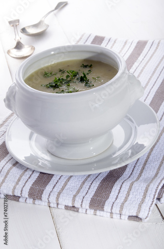 potato leek soup with parsley