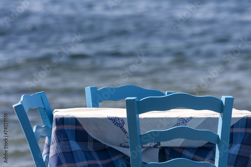 Griechische Taverne am Meer photo