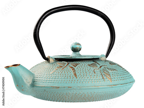 Metallic kettle for tea