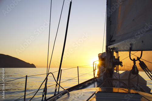 Fototapeta Naklejka Na Ścianę i Meble -  sunrise on a yacht