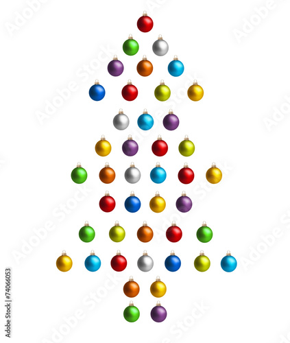 Christbaum aus Weihnachtskugeln