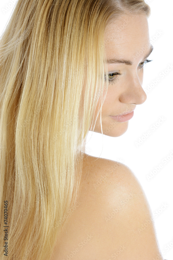 Hübscher Twen mit langen blonden Haaren Hübscher Twen mit langen blonden Haaren