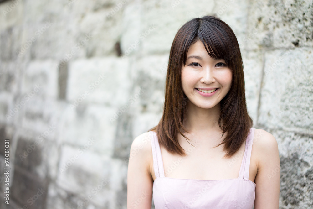 笑顔の女性 笑顔の女性
