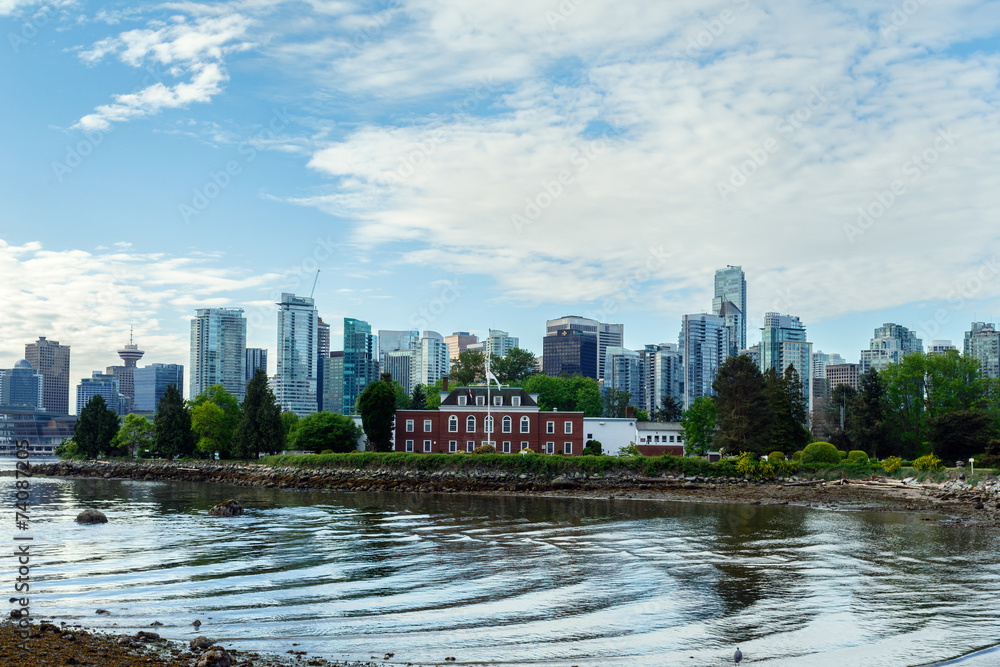 Naklejka premium Skyline Vancouver in the morning
