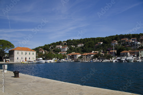 Wallpaper Mural jelsa harbour Torontodigital.ca