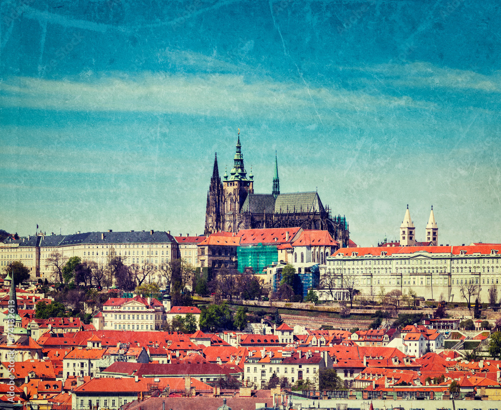 Obraz premium View of Hradchany: the Saint Vitus (St. Vitt's) Cathedral