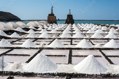 Obraz na płótnie Salt works of Janubio, Lanzarote, Canary Islands w salonie