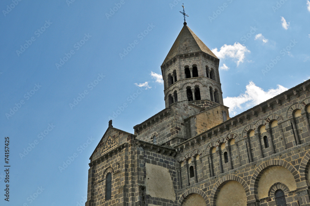 La Chiesa di Saint-Nectaire, Alvernia - Francia La Chiesa di Saint-Nectaire, Alvernia - Francia