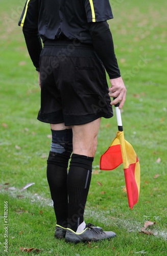 arbitre de touche au foot