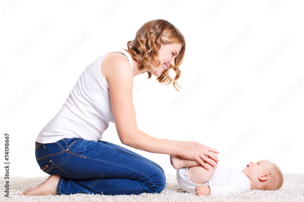 Mom doing exercises with your baby on the floor. Mom doing exercises with your baby on the floor.