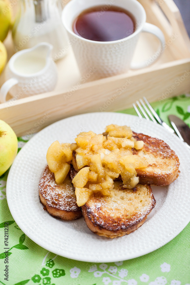 French toasts with stewed apples