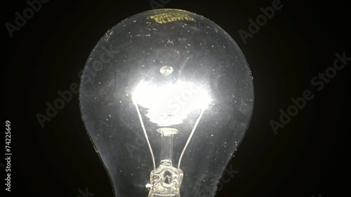 Bulb that lights slowly and then turns off