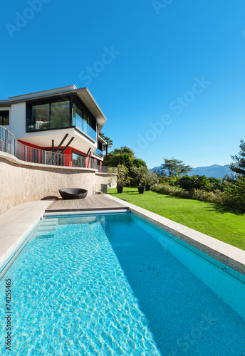 modern villa and pool © alexandre zveiger