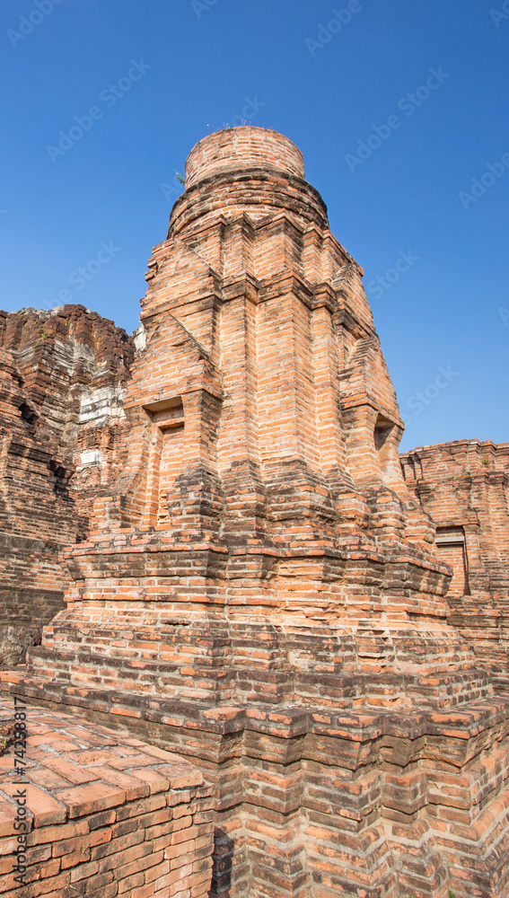 Asian religious architecture. Ancient Buddhist pagoda ruins, thailand
