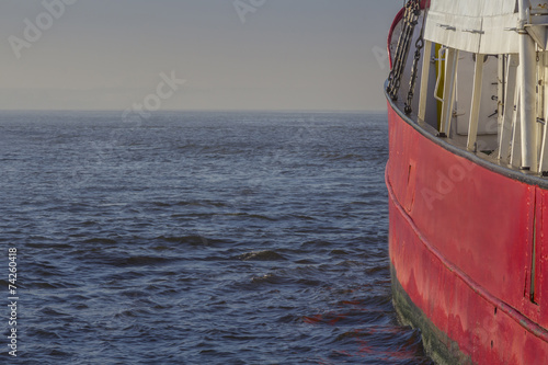 Canvastavla historic light vessel in Fog