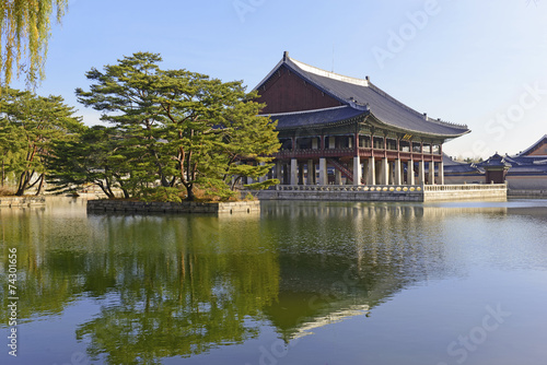 Gyeonghoeru Pavilion, Gyeongbokgung Palace, Seoul Korea © nyker