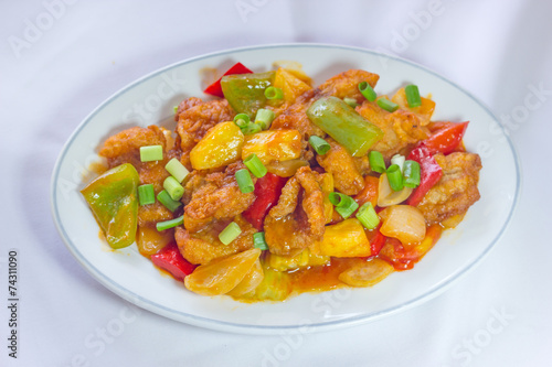 Sweet and sour sauce fried with pork